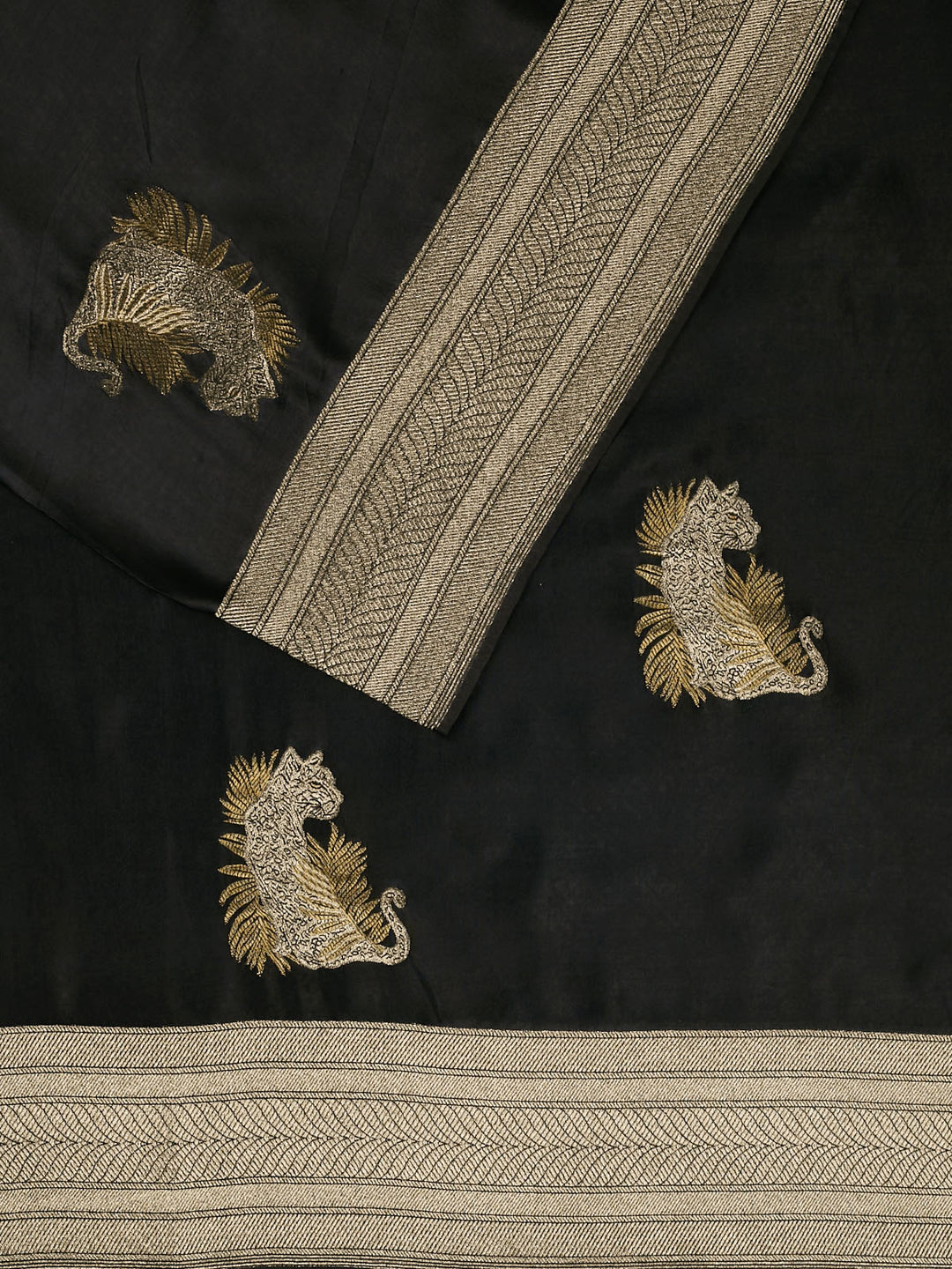 Black Mysore Silk Soarupa Buti With Zari Border Banarasi Saree_2