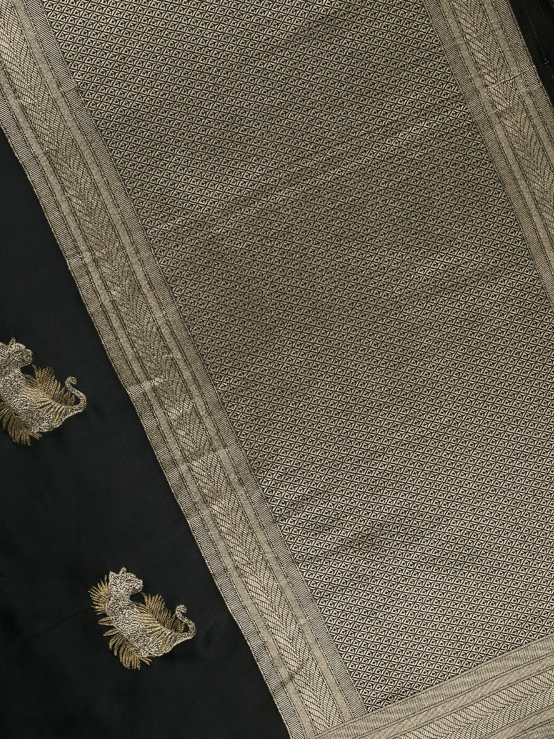 Black Mysore Silk Soarupa Buti With Zari Border Banarasi Saree_4
