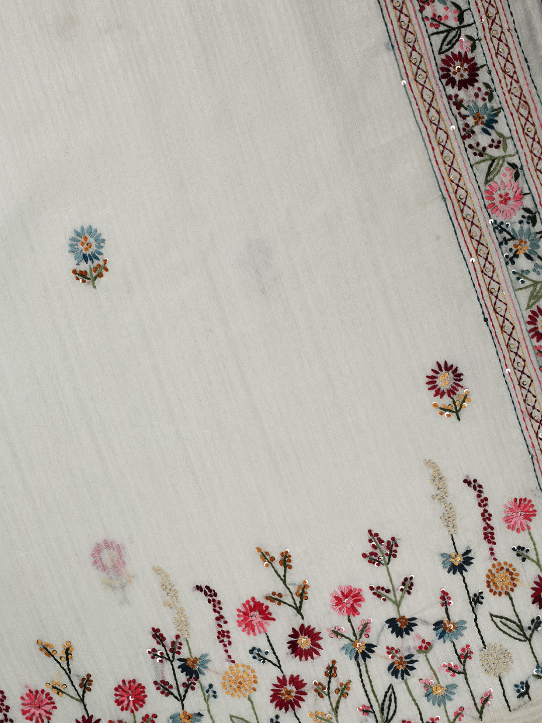 Cream linen Thread Embroidery Banarasi Saree_4