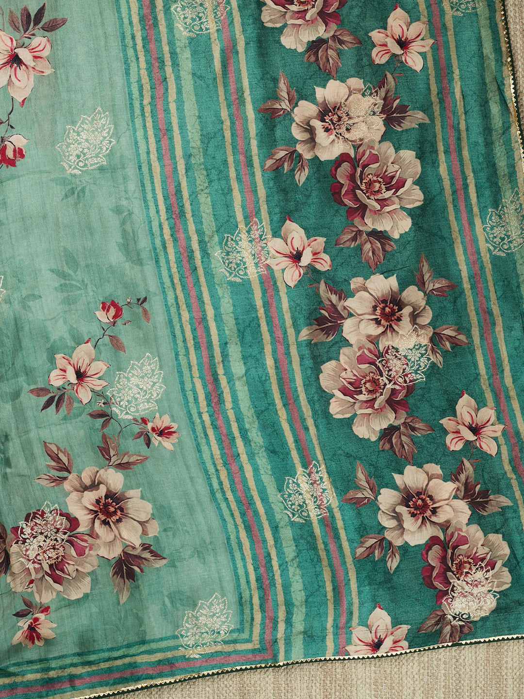 Green Dola Silk Printed Banarasi Saree_3