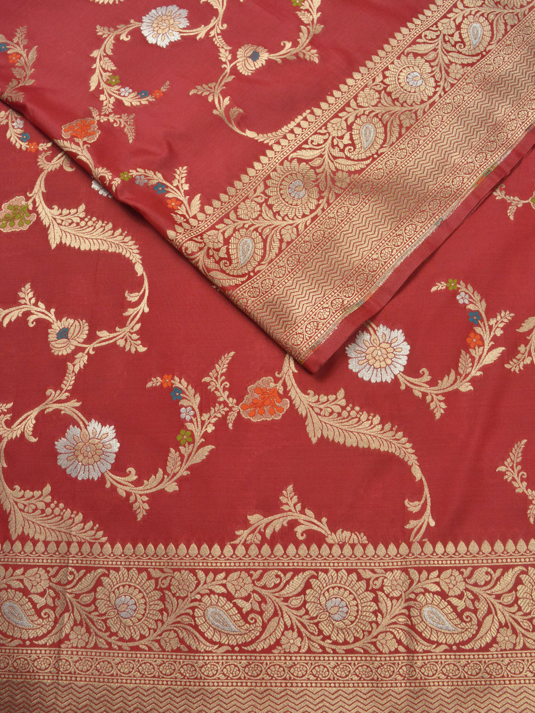 Maroon Semi Katan Banarasi Saree_2