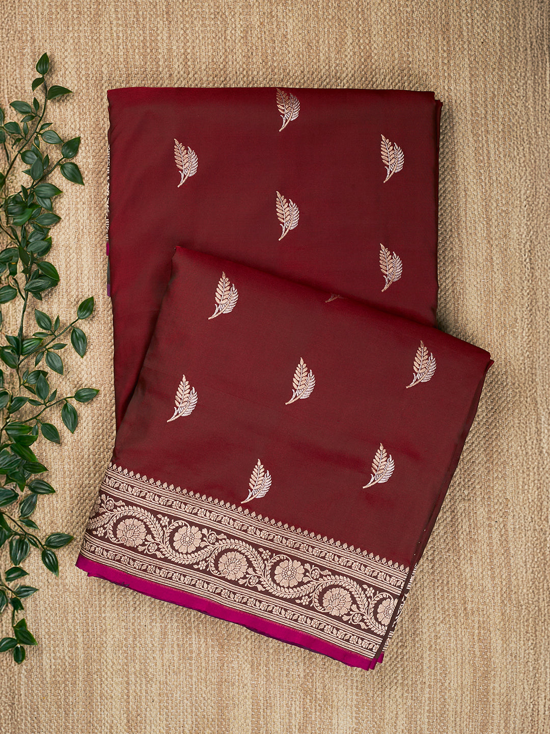 Maroon Semi Katan Banarasi Saree_1