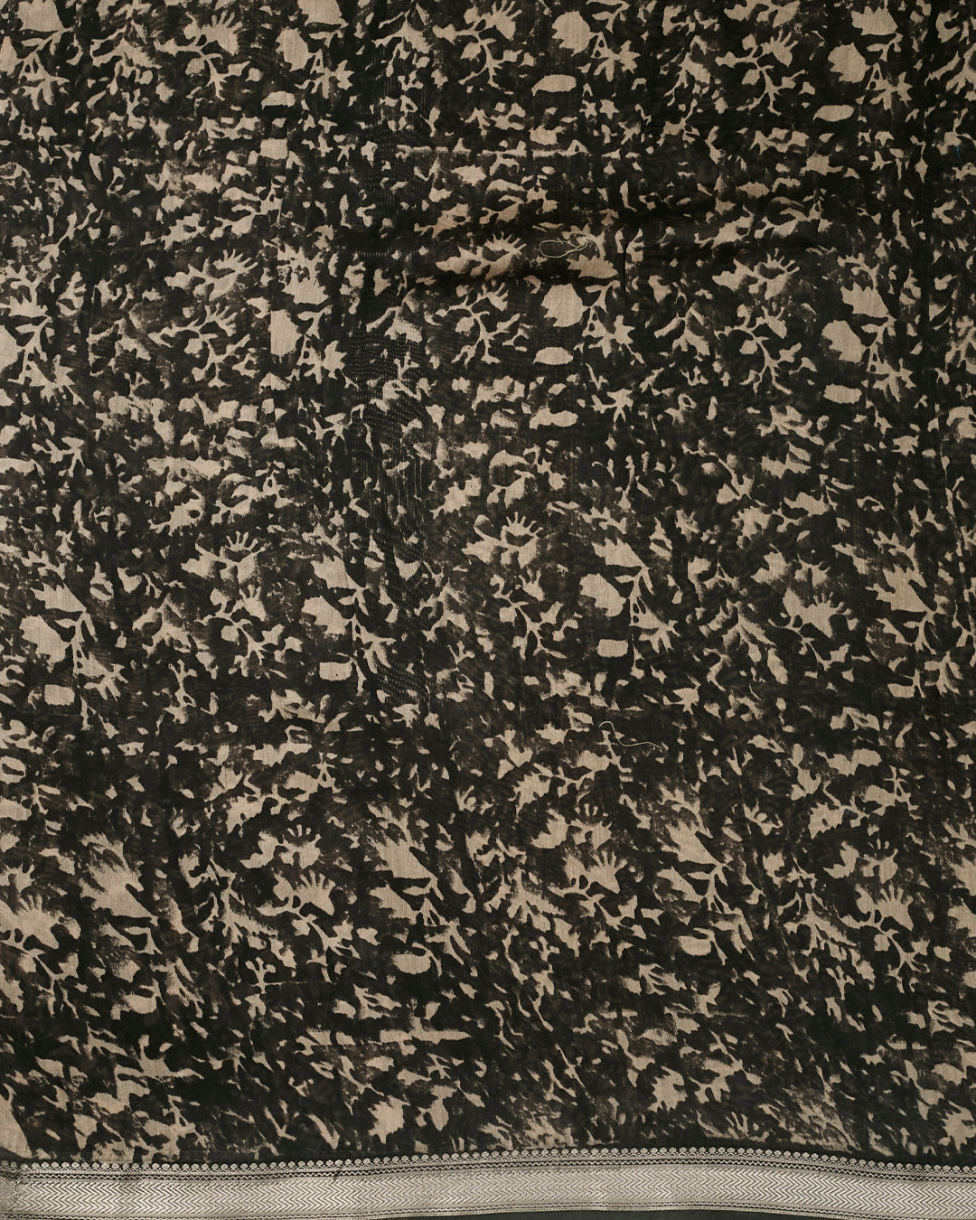 Grey Maheshwari Block Print Banarasi Saree_5