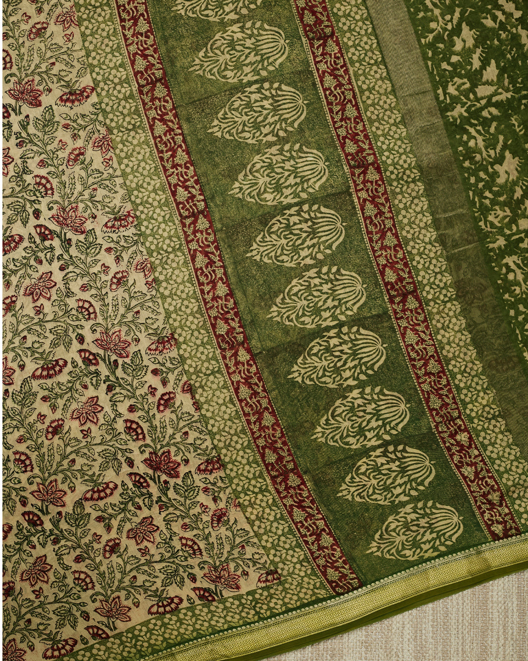 Green Maheshwari Block Print  Banarasi Saree_4
