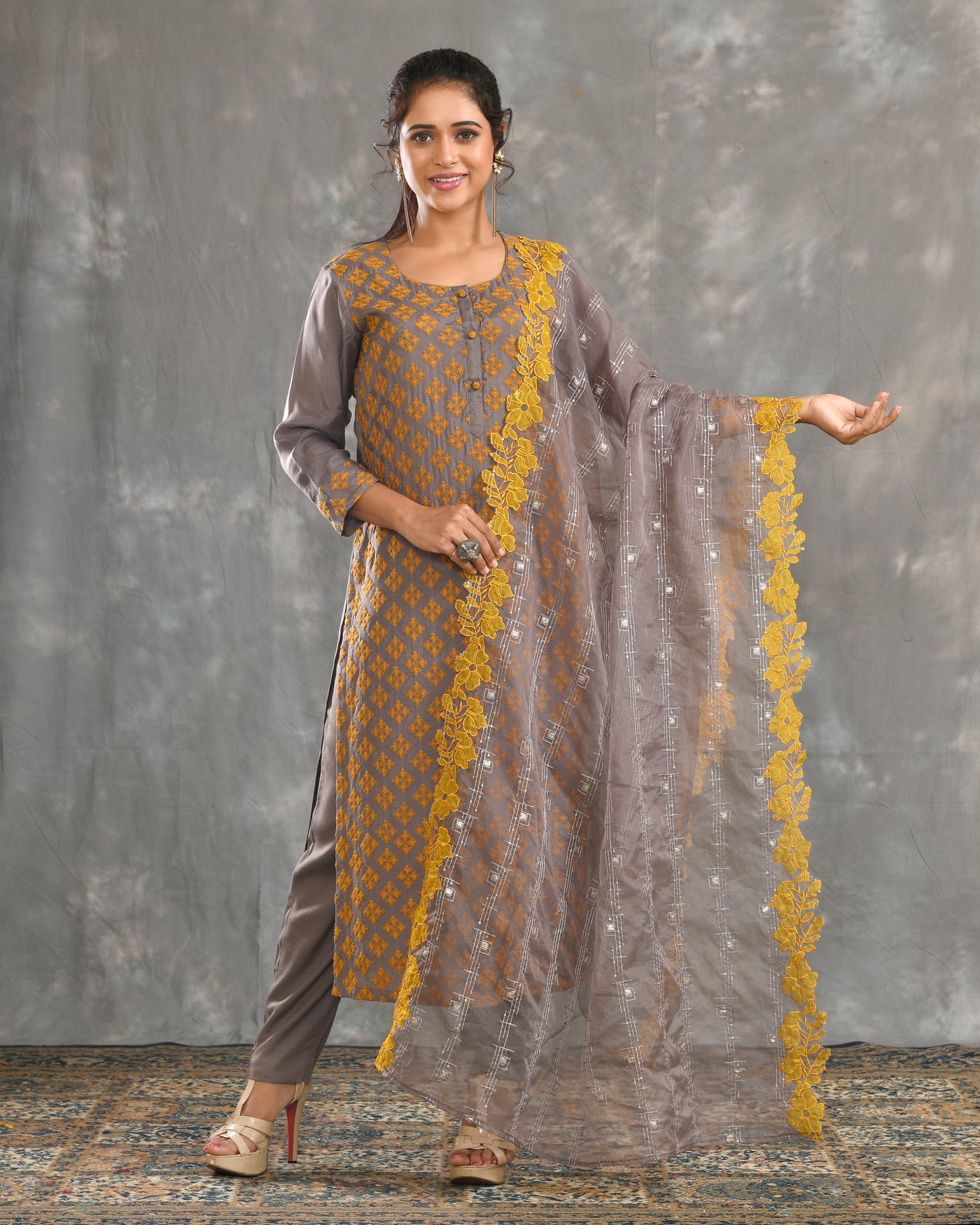Grey muslin Hand Embroidery Ethnic Suit Set