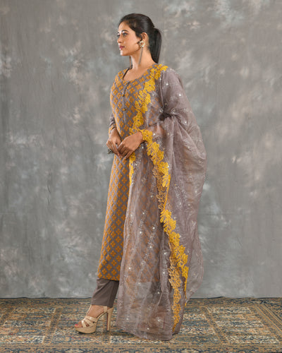 Grey muslin Hand Embroidery Ethnic Suit Set