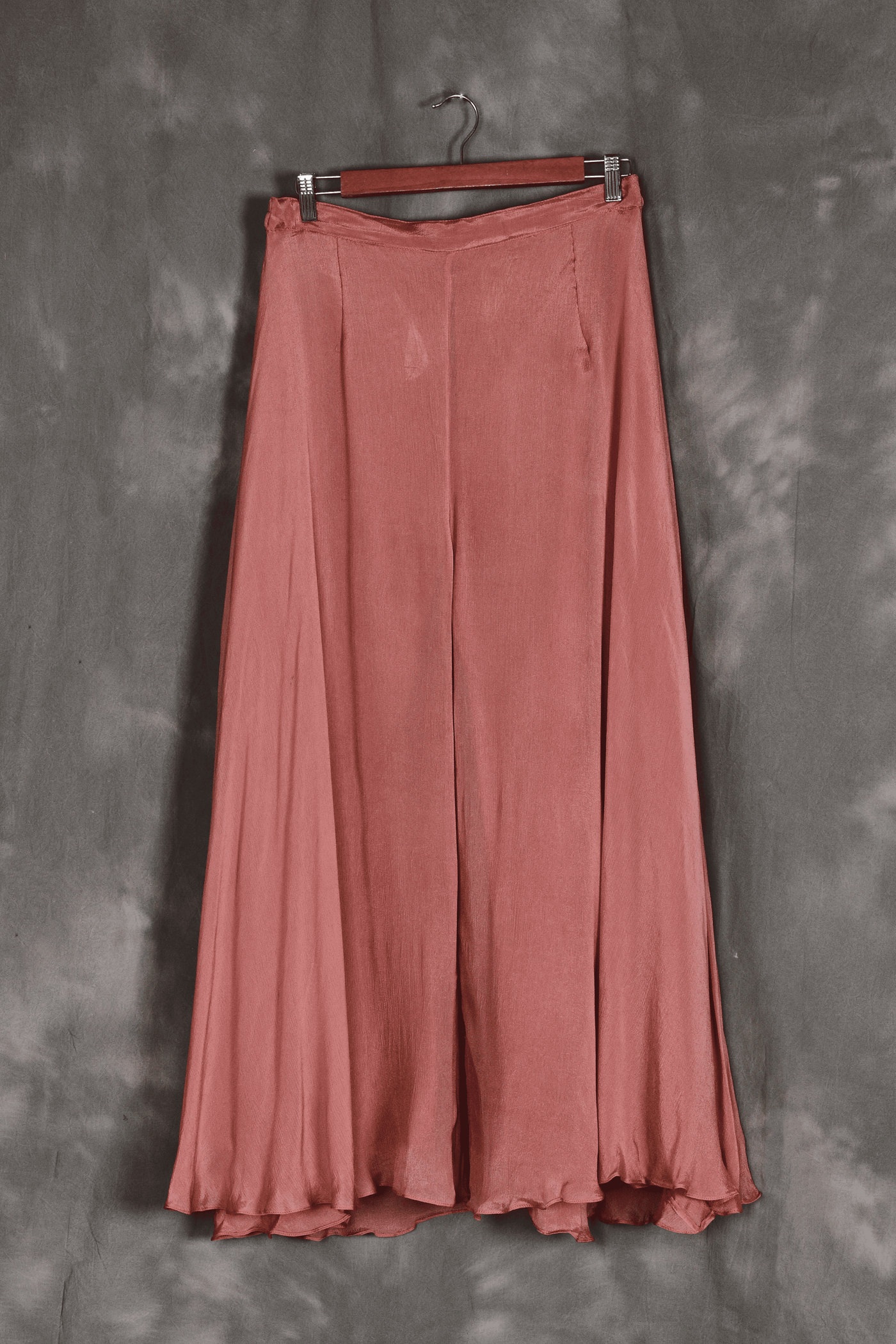 Foxy pink muslin hand embroidery kurta set