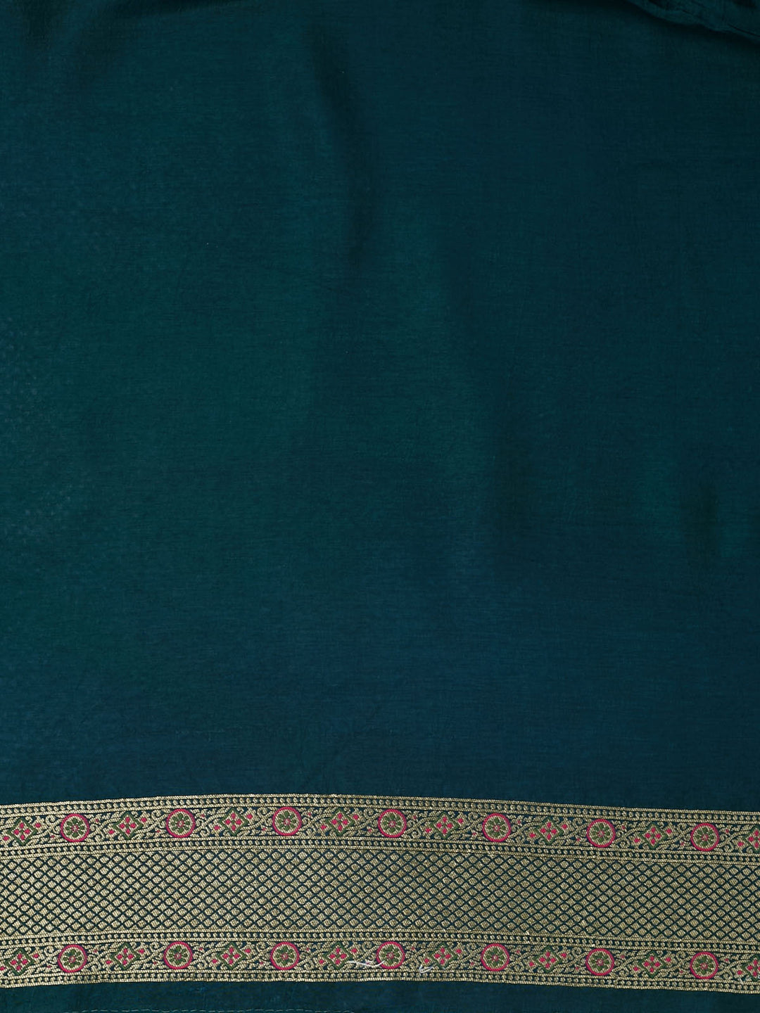 Green Dola Silk Plain Banarasi Saree_5